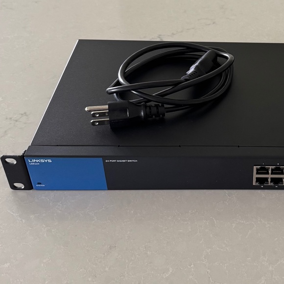 Linksys Network Switch 24 port - Picture 1 of 6